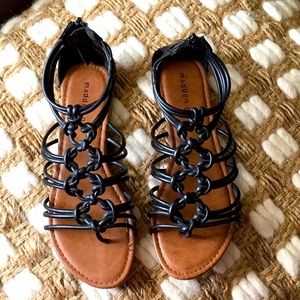 Madden Girl Black Sandals Size 8